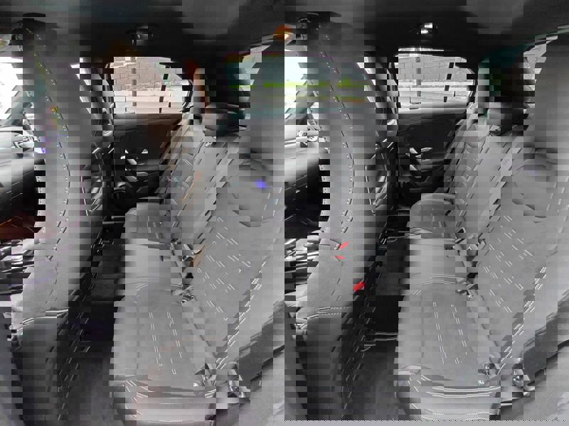 Image Mercedes-Benz CLASSE A A 250 e  Berline Compacte AMG Line 